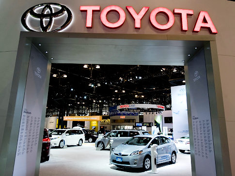 3025-toyota_auto_show.jpg